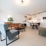 Apartmán Zeestation With Parking By Interhome