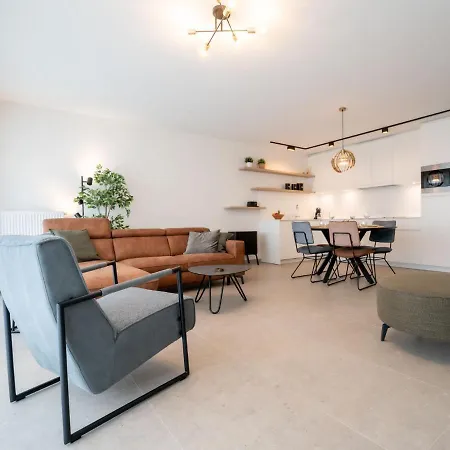 Apartamento Zeestation With Parking By Interhome
