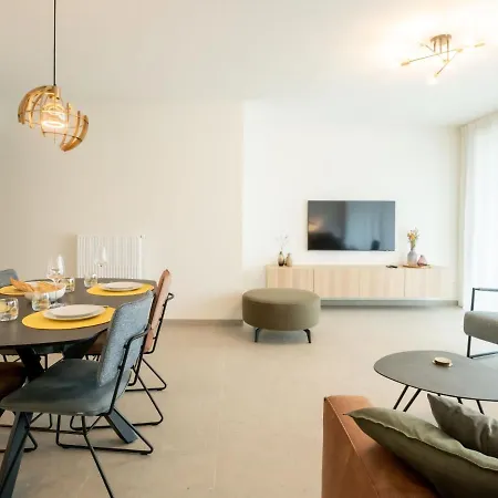 Daire Zeestation With Parking By Interhome *