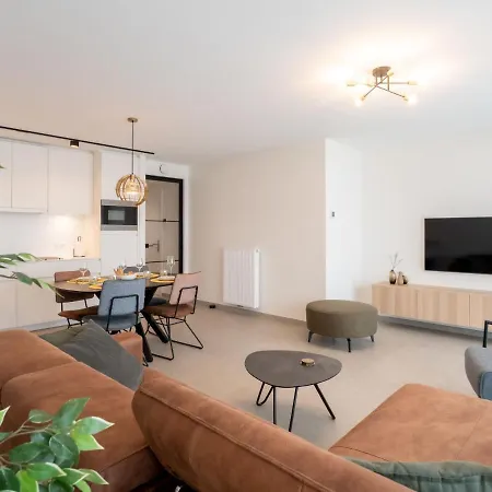 Apartment Zeestation With Parking By Interhome