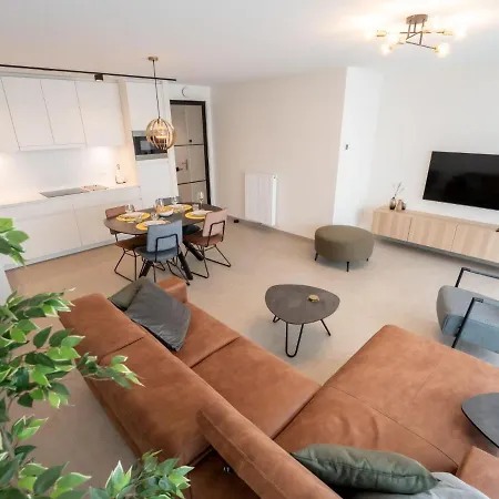 Zeestation With Parking By Interhome 公寓