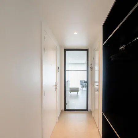 公寓 Zeestation With Parking By Interhome