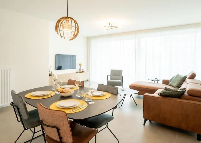 Zeestation With Parking By Interhome Apartamento