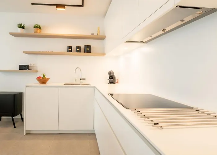 Zeestation With Parking By Interhome Apartamento