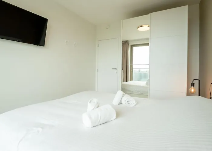 Zeestation With Parking By Interhome *